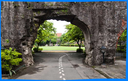 Форт Сантиаго в Маниле, Достопримечательности Манилы, описание