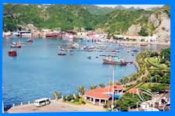 Хайфон (Hai Phong) - главный порт Северного Вьетнама, коммерческий и индустриальный центр, и третий наиболее густонаселенный мегаполис в стране. 
