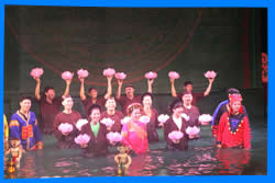 Водный Театр Марионеток в Ханое