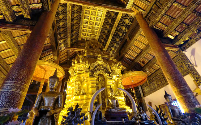Wat Chana Songkhram  на сои рамбуттри
