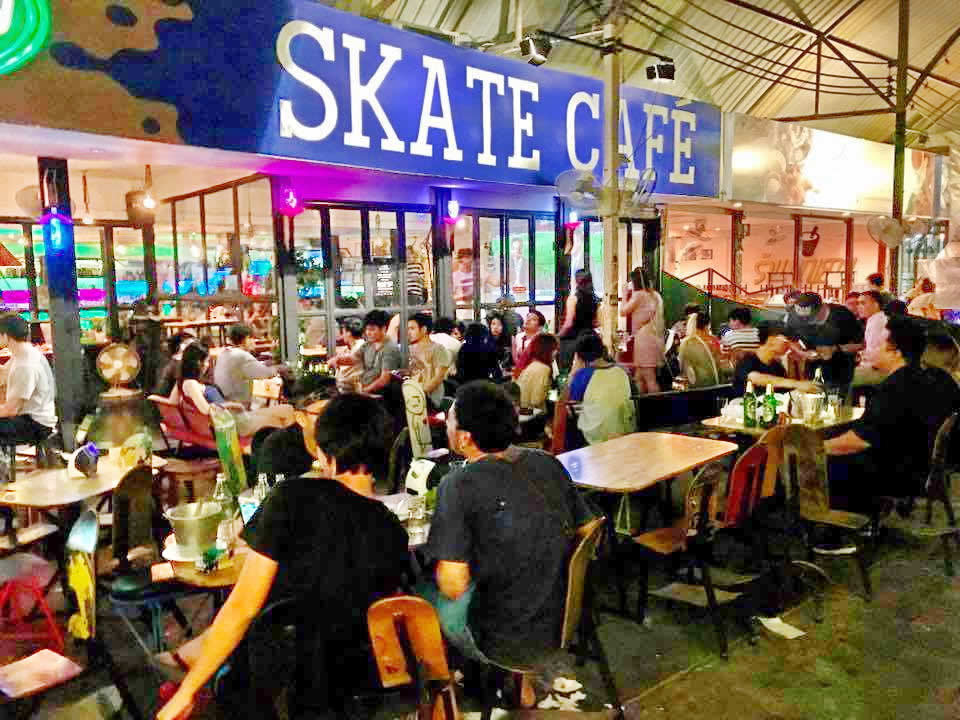 Skate Café  at Coco Walk в Бангкоке